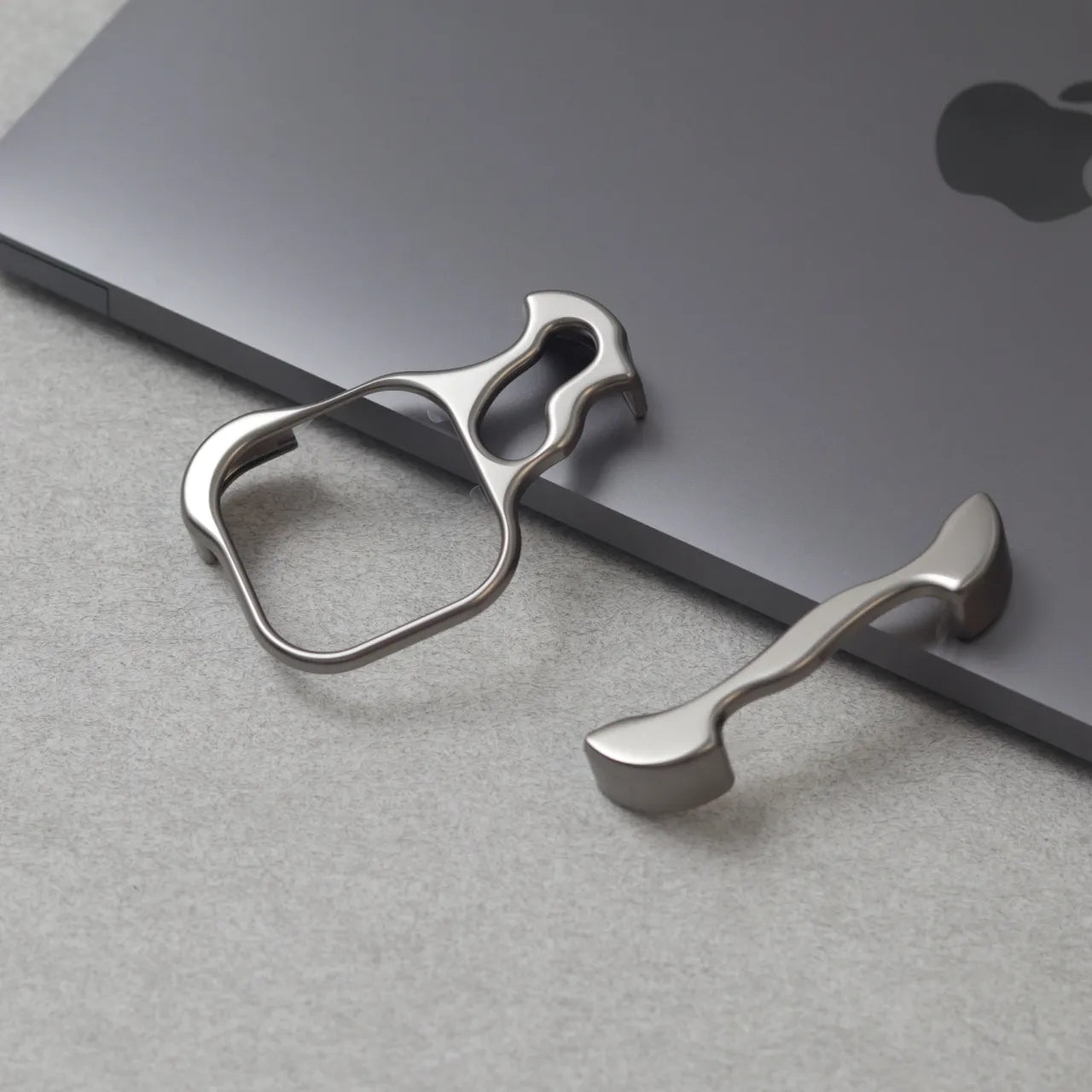 Zinc Alloy Phone Case - Premium Metal Anti-Drop Protection for iPhone 16 15 14 13 12 Pro Max Plus