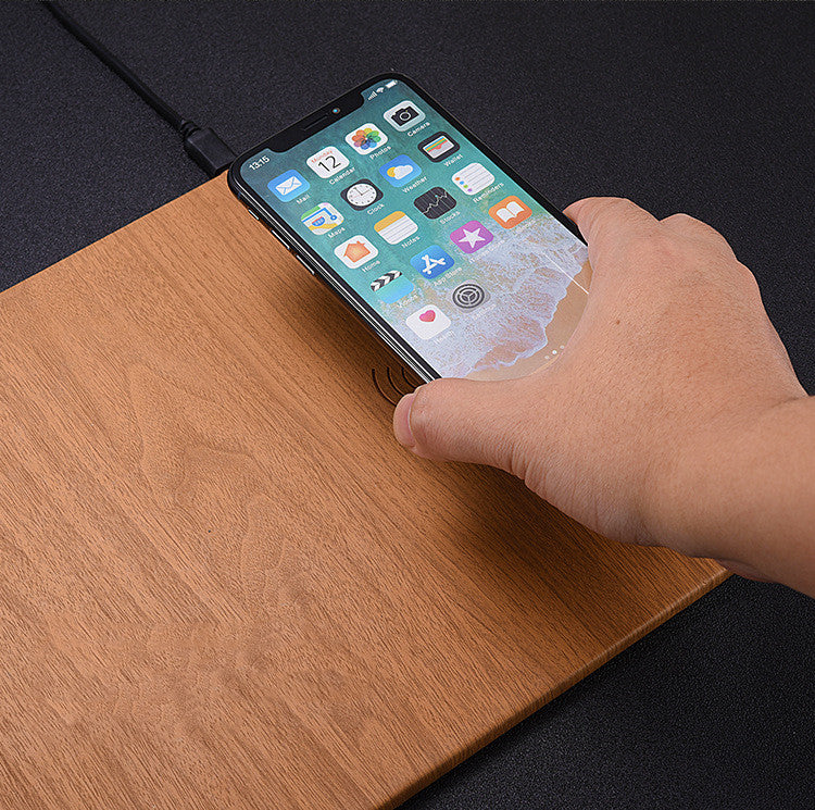 Wooden Qi Wireless Charger Pad - Natural Bamboo Design