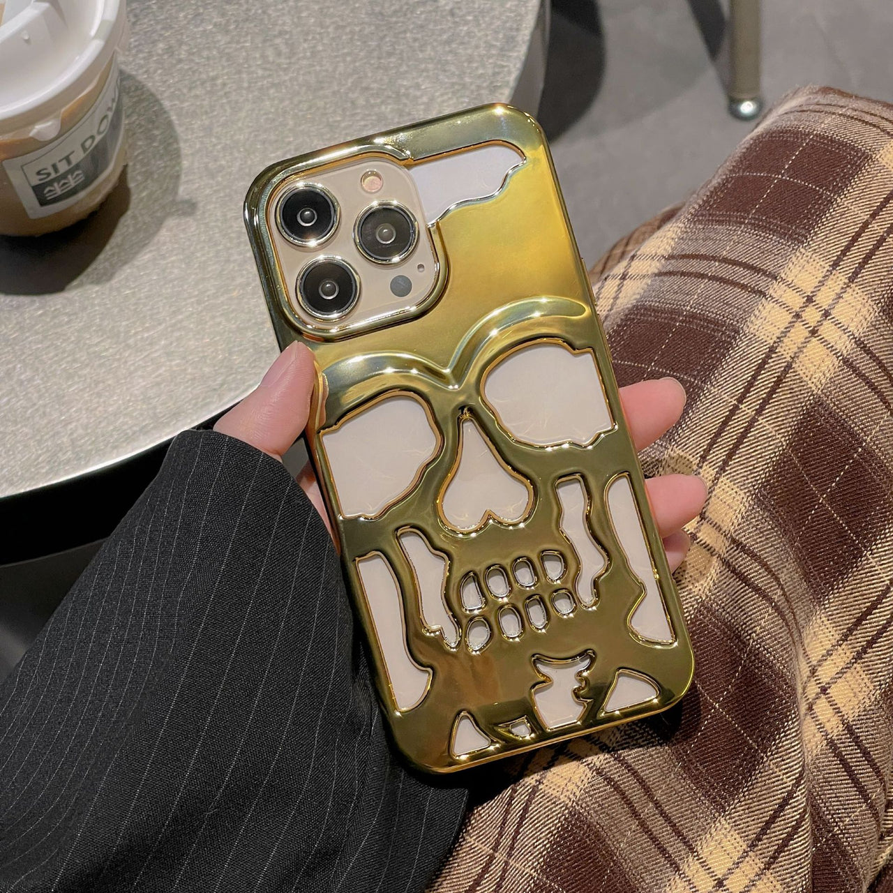 Luxury Plating 3D Skull Phone Case - Glossy Hollow Out Metallic Design for iPhone 17 16 15 14 13 12 11 Pro Max Plus