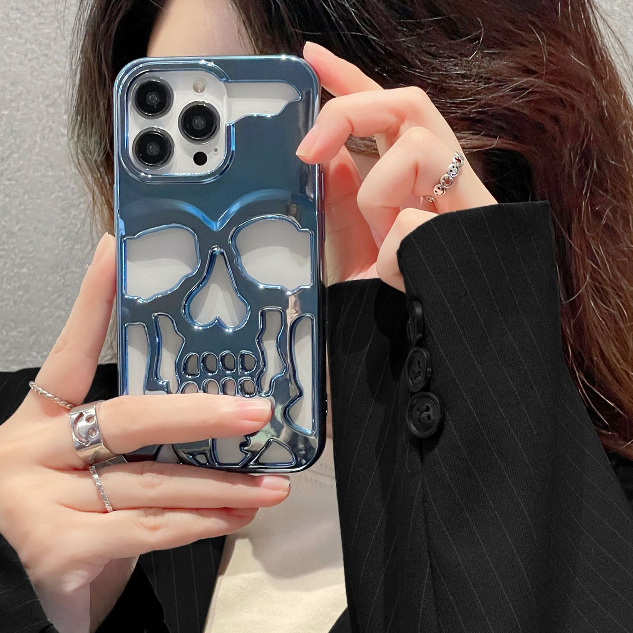 Luxury Plating 3D Skull Phone Case - Glossy Hollow Out Metallic Design for iPhone 17 16 15 14 13 12 11 Pro Max Plus