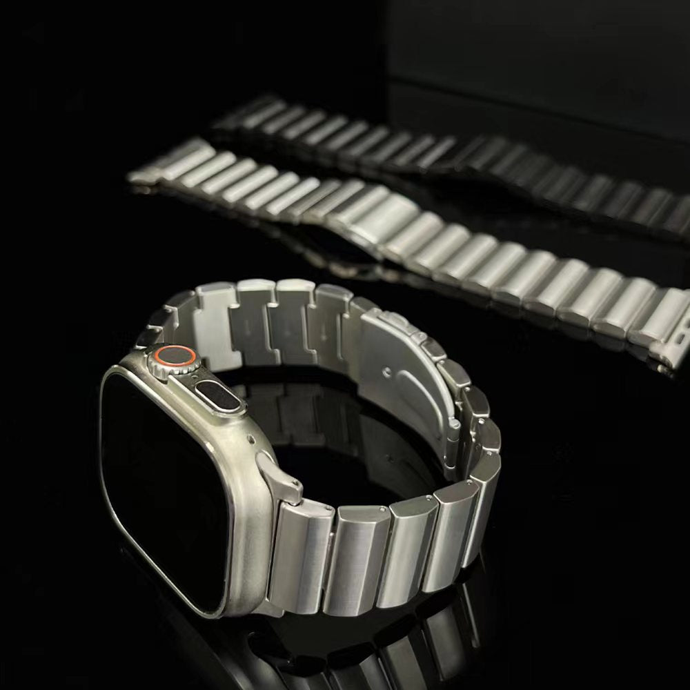 Titanium Apple Watch Band - Men's Business Bracelet for Ultra 3 49mm, Series 11/10 46mm, Series 9/8/7 45/41mm, Series 6/SE/5/4 44/40mm, Series 3/2/1 42/38mm